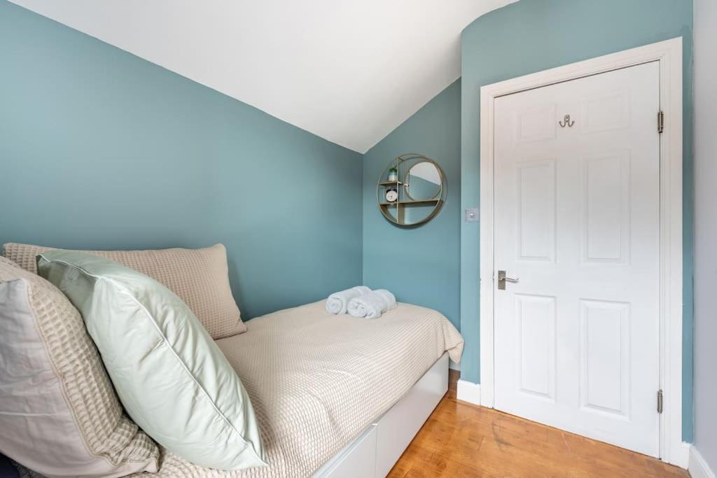 Harbourside Haven - Stylish Retreat In Hotwell - Free Parking Apartment Bristol Exterior photo