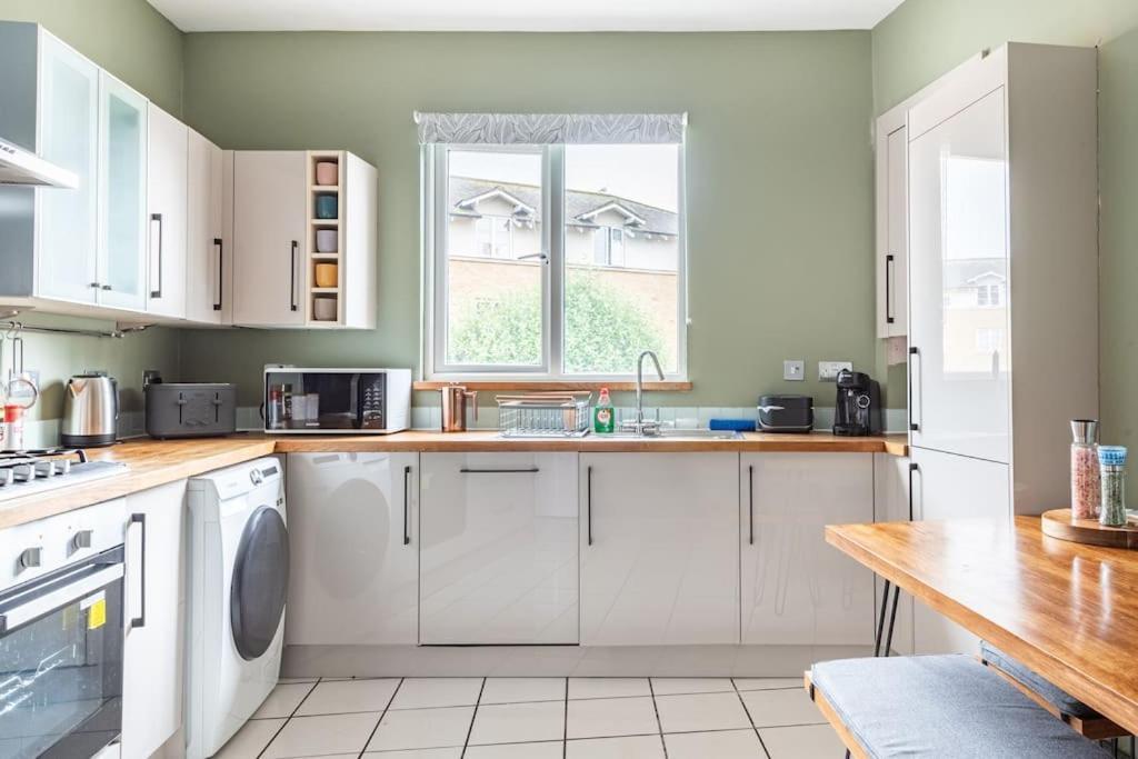 Harbourside Haven - Stylish Retreat In Hotwell - Free Parking Apartment Bristol Exterior photo